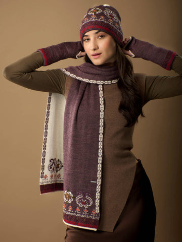 WUAMAN - Alpaca - Eva Alpaca Scarf | Hand Embroidery | Fall