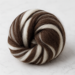 Yin Yang Corriedale Cross Combed Wool Top – Natural Brown and Ecru Blend (8 oz)