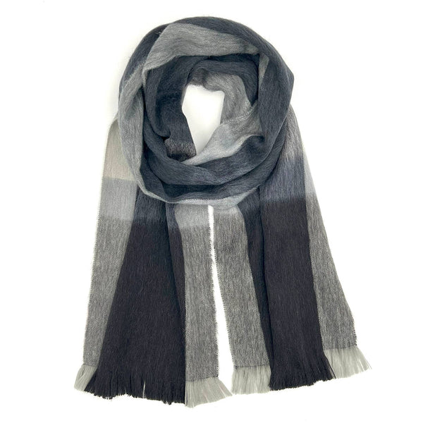 Shupaca Alpaca - NEW! Alpaca Plaid Scarf - Steel – Lodi Alpacas Uptown