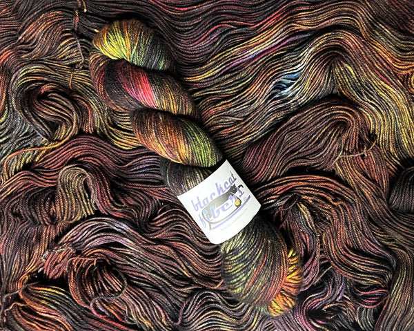 Black Cat Fibers - Dèjà Vu- Essential DK